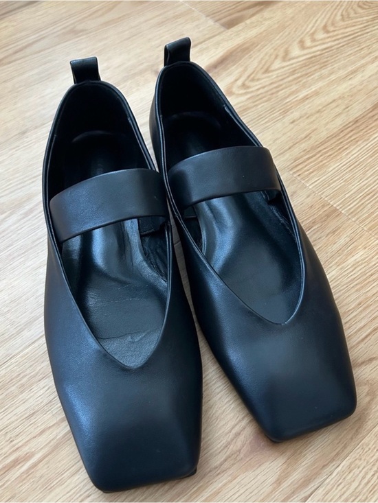 Tony Bianco Shoes - Tony Bianco ‘Hawaii’ Black Square Toe Ballet Flats 8 1/2 New